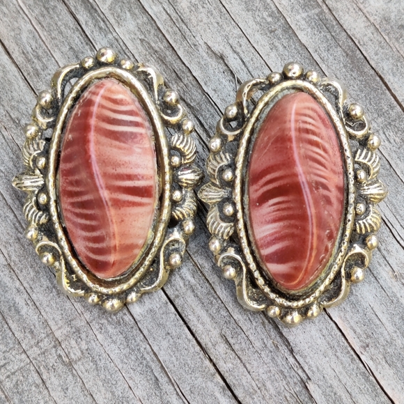 Vintage Selro Selini Pink Lucite Earrings - Picture 2 of 13